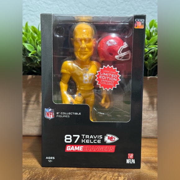Game Changers TRAVIS KELCE YELLOW VARIANTNFL